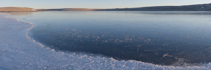 Matin gelé au lac de Saint Andéol