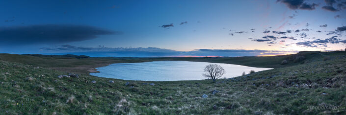 Matin calme au lac de Saint Andéol