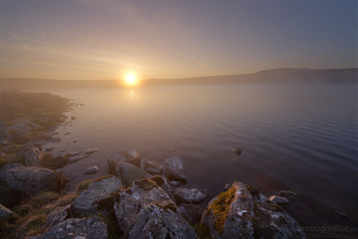 Rives de Saint Andéol au lever du soleil