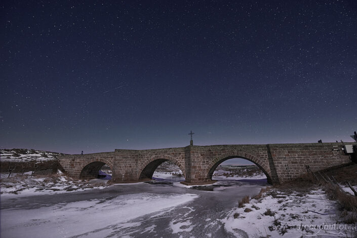 Pont de Bouquincan sous les étoiles
